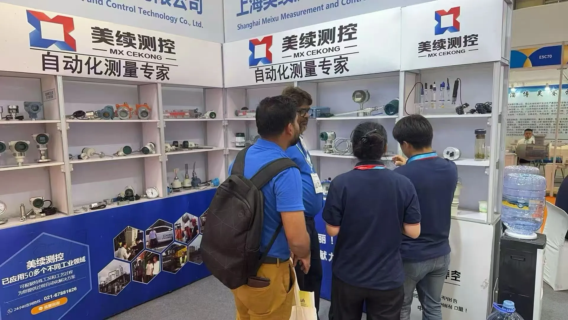 第二十三届国际化工展--海外客商踊跃咨询美续传感器与测控仪表